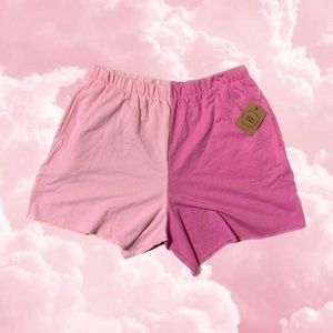 SOLD ON DEPOP 💗ADORABLE SPLIT DYE COLORBLOCK PLUS SIZE COMFY PINK SHORTS!